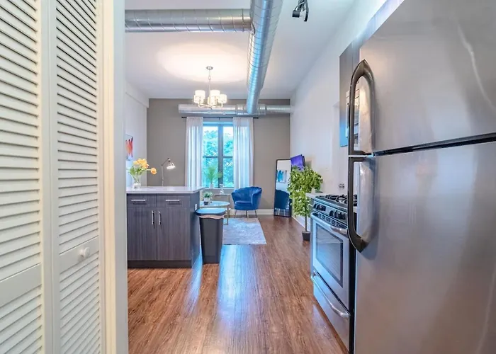 Spacious 3br Smoke Ok Near Mccormick Place *