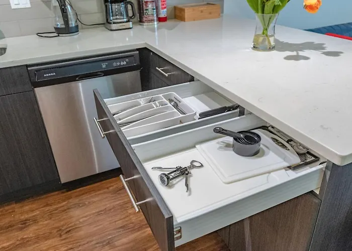 Spacious 3br Smoke Ok Near Mccormick Place Chicago